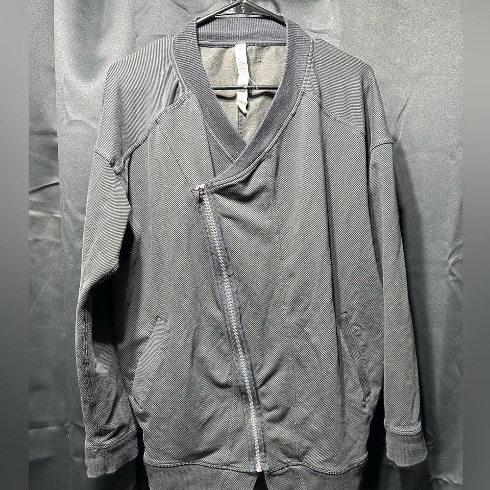 Women’s  Lululemon full zip sweater